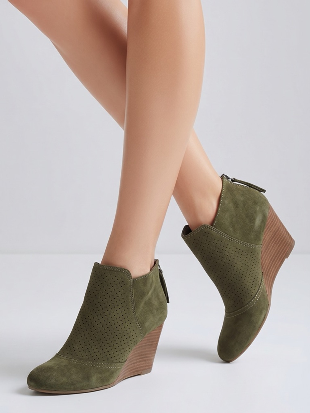 Report Olive Green booties wedge‎ heel, approx 4“ size 8.5